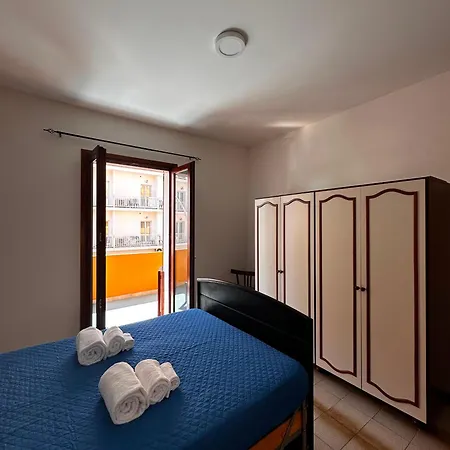 ホームステイ Beach Room Alghero